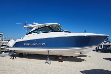 2023 Tiara Yachts 34 LX