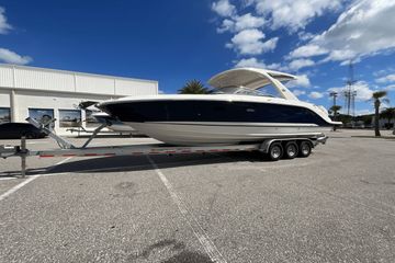 2026 Sea Ray SLX 310 Outboard