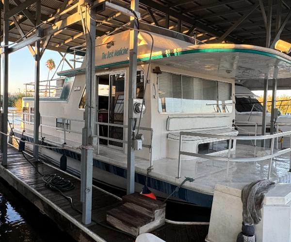1988 Gibson Houseboat