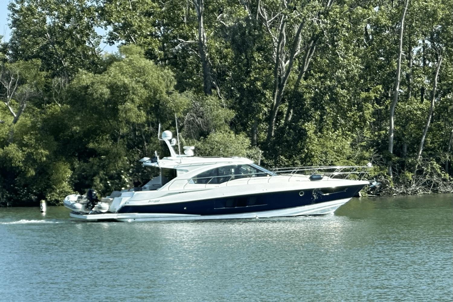 Cruisers Yachts 45 Cantius