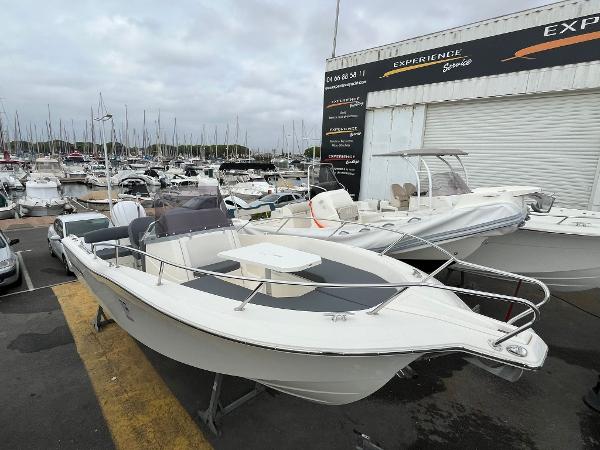 2025 White Shark 230 CC ORIGIN
