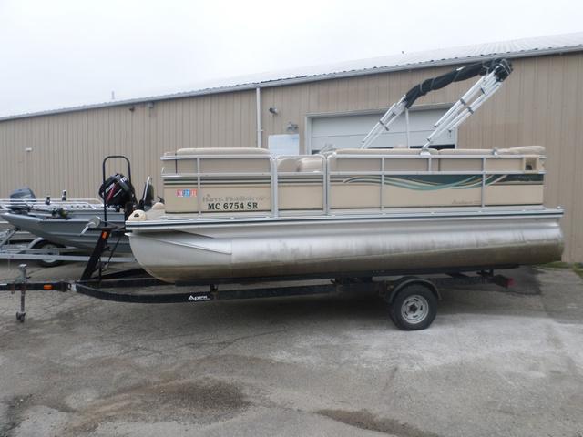 2004 Harris Sunliner 180