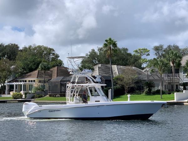2016 Everglades 325 CC