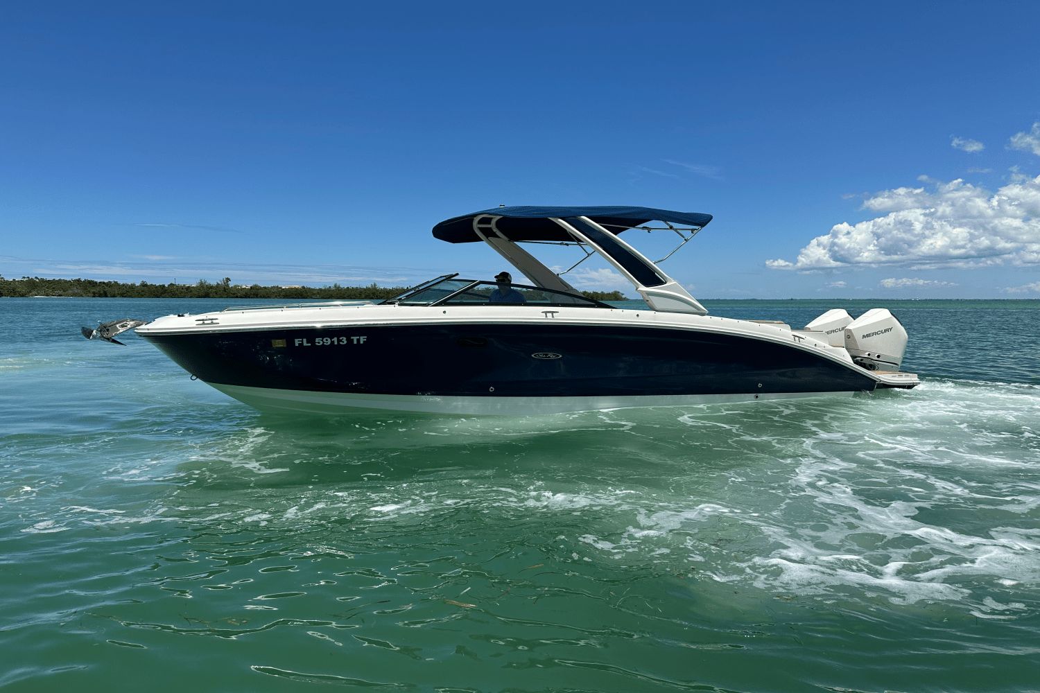 2022 Sea Ray 290 SDX OUTBOARD