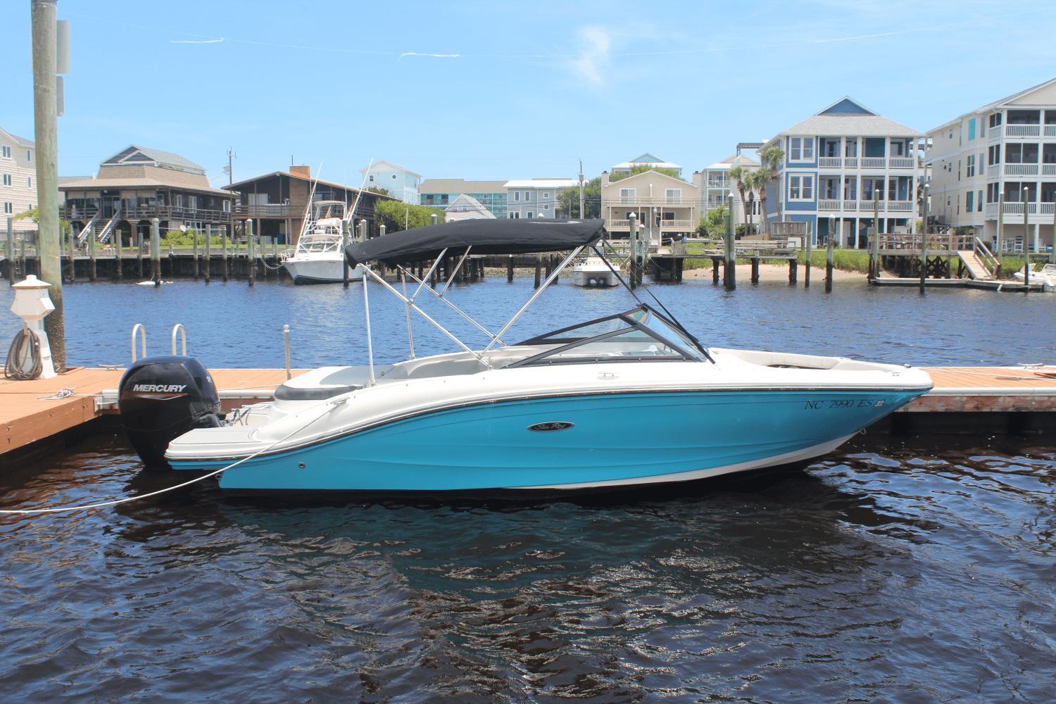 2021 Sea Ray SPX 190 Outboard