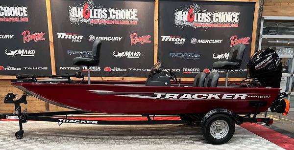 Tracker Pro 170 2025 Tracker Pro 170 boat on display at Anglers Choice showroom.