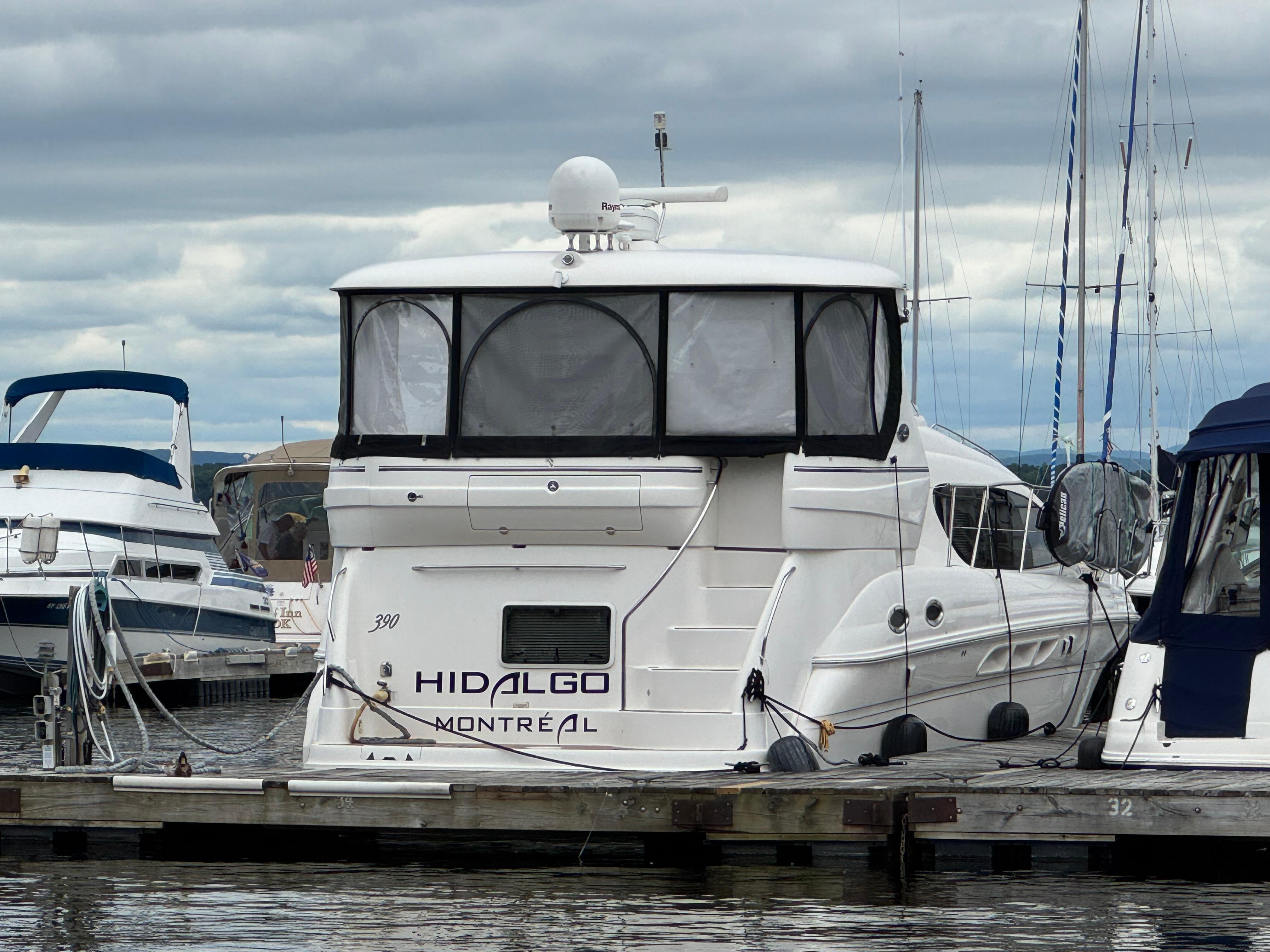 2004 Sea Ray 390 Motoryacht