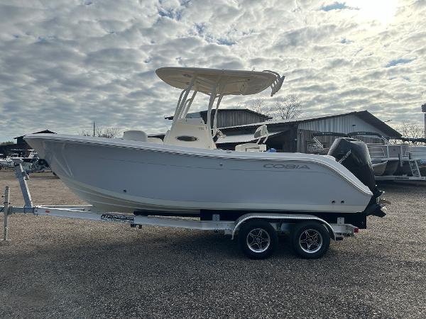 2022 Cobia 220 Center Console