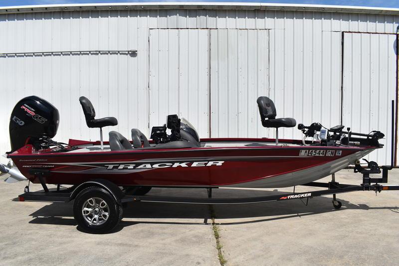2022 Tracker Pro Team™ 195 TXW