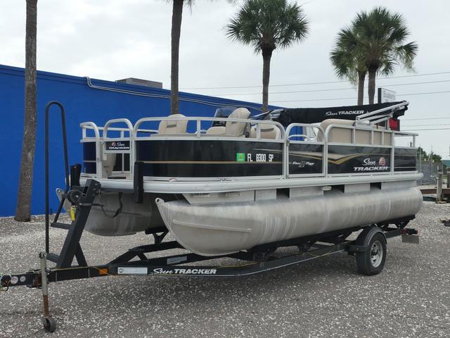2020 Sun Tracker Bass Buggy 18 DLX