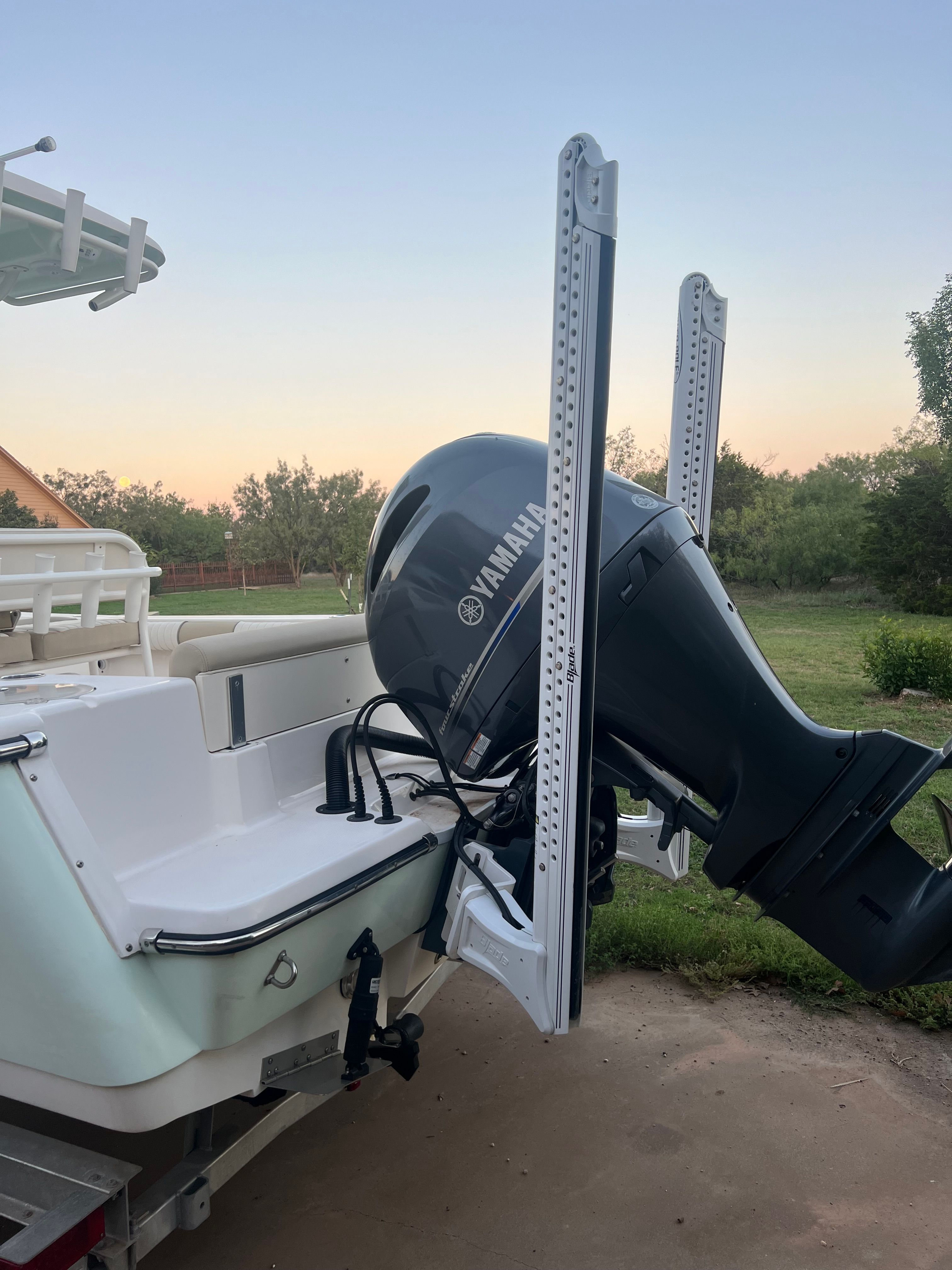 2018 Sea Born LX21 Center Console