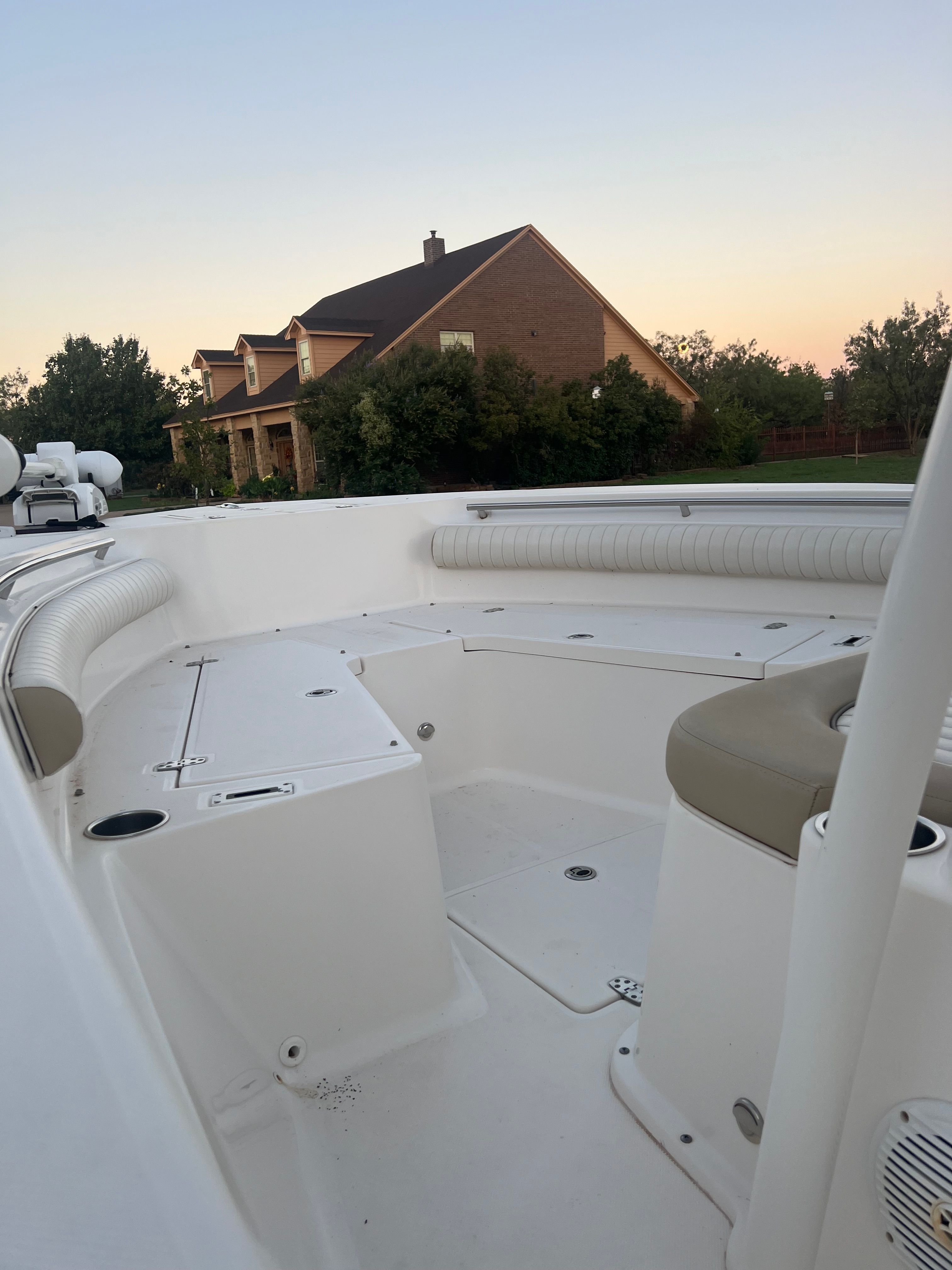 2018 Sea Born LX21 Center Console