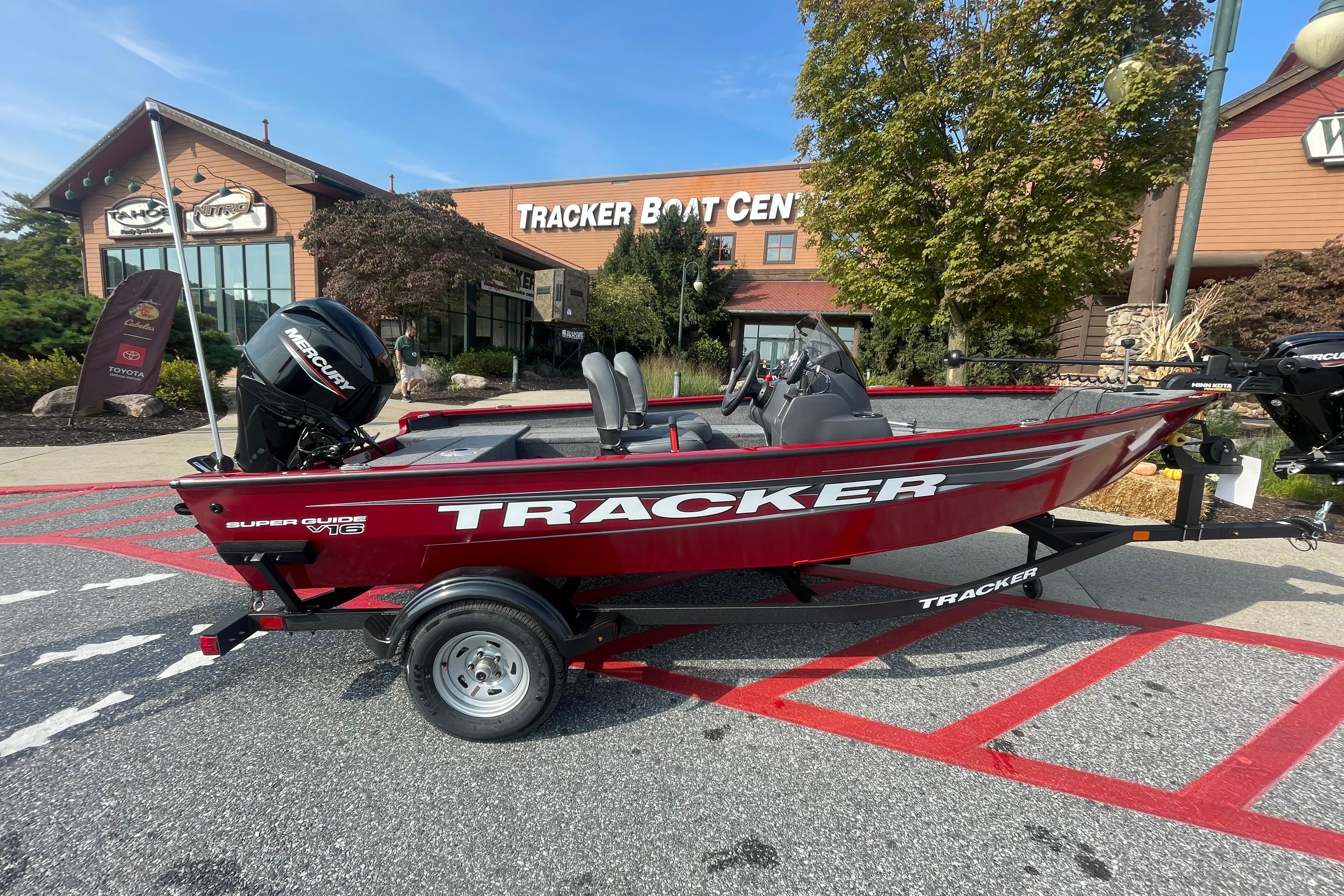 2026 Tracker Super Guide V-16 SC