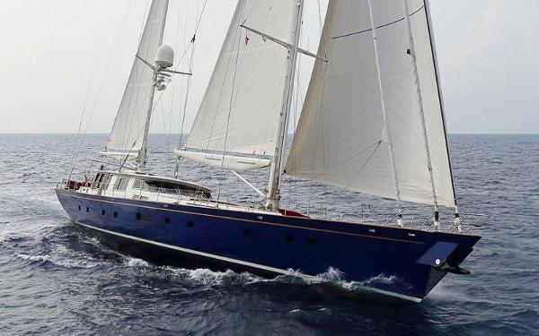 1993 Camper & Nicholsons 39m