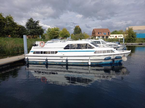 Crown Cruiser Crusader