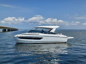 2020 Aquila 32