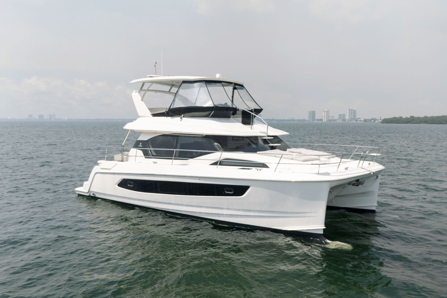 2024 Aquila 44 Yacht