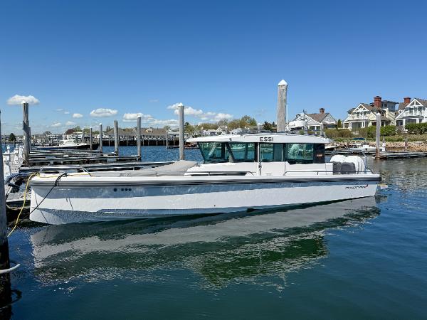 2019 Axopar 37 Cabin