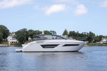 2025 Cruisers Yachts 46 Cantius