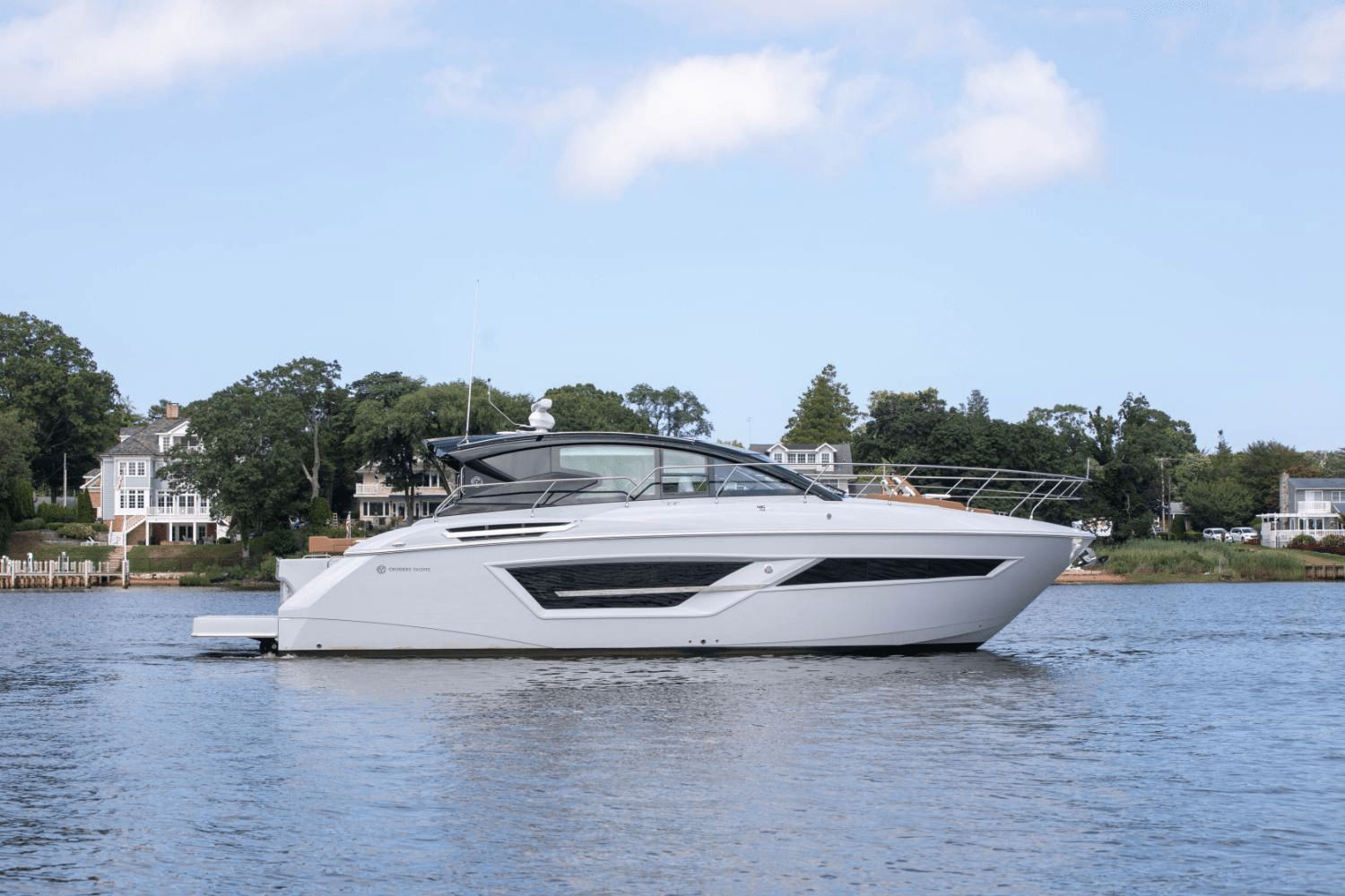 2025 Cruisers Yachts 46 Cantius