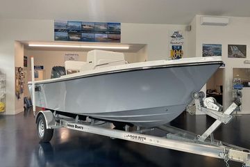 2026 Parker 1801 Center Console