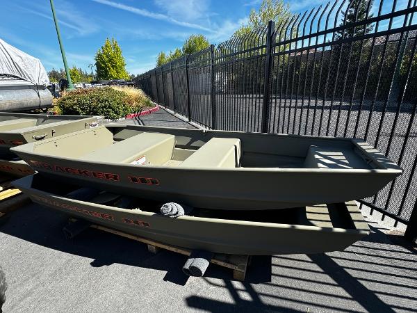 2025 Tracker Grizzly 1036 Utility