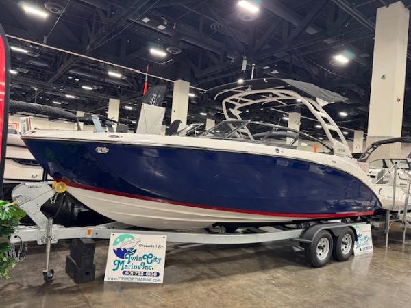 2025 Yamaha Boats 252SE