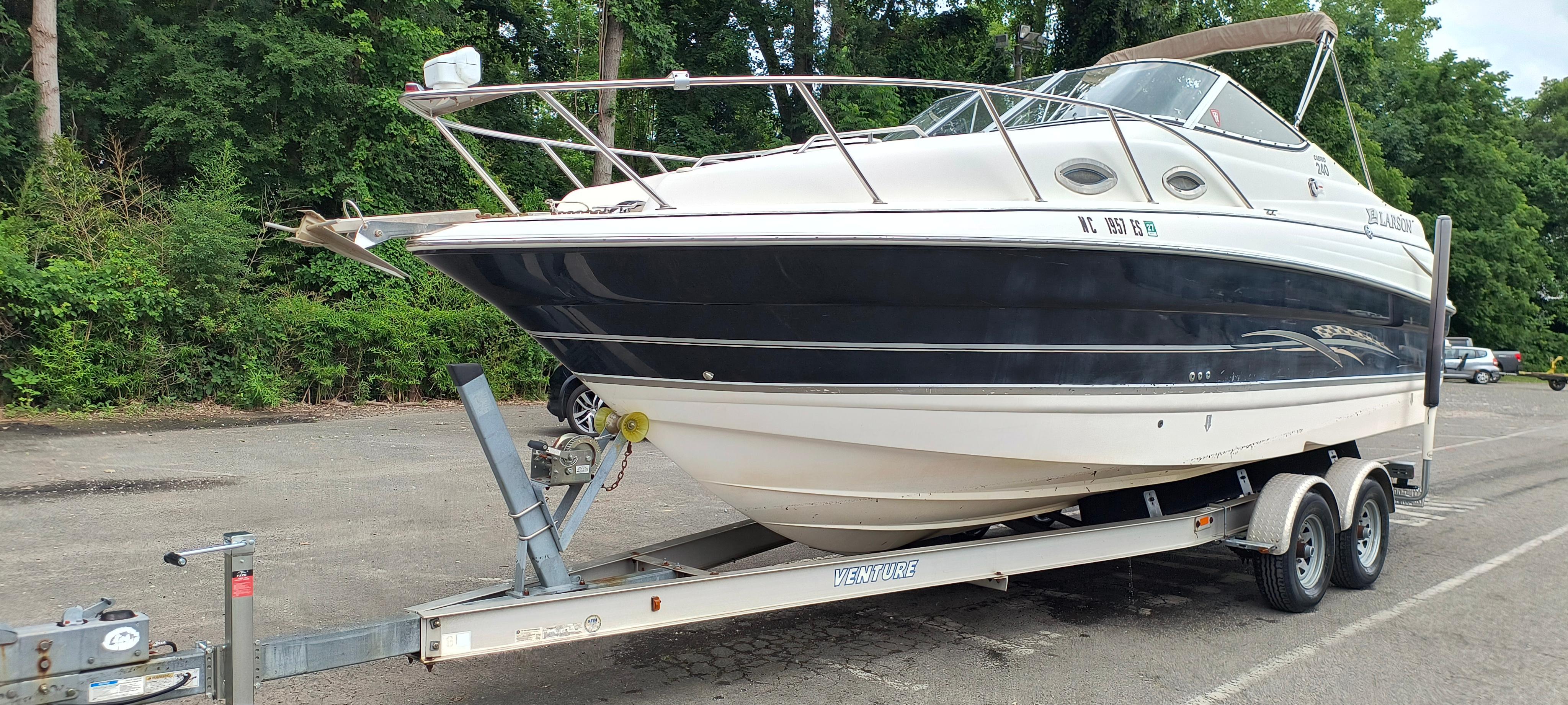 2008 Larson Cabrio 240