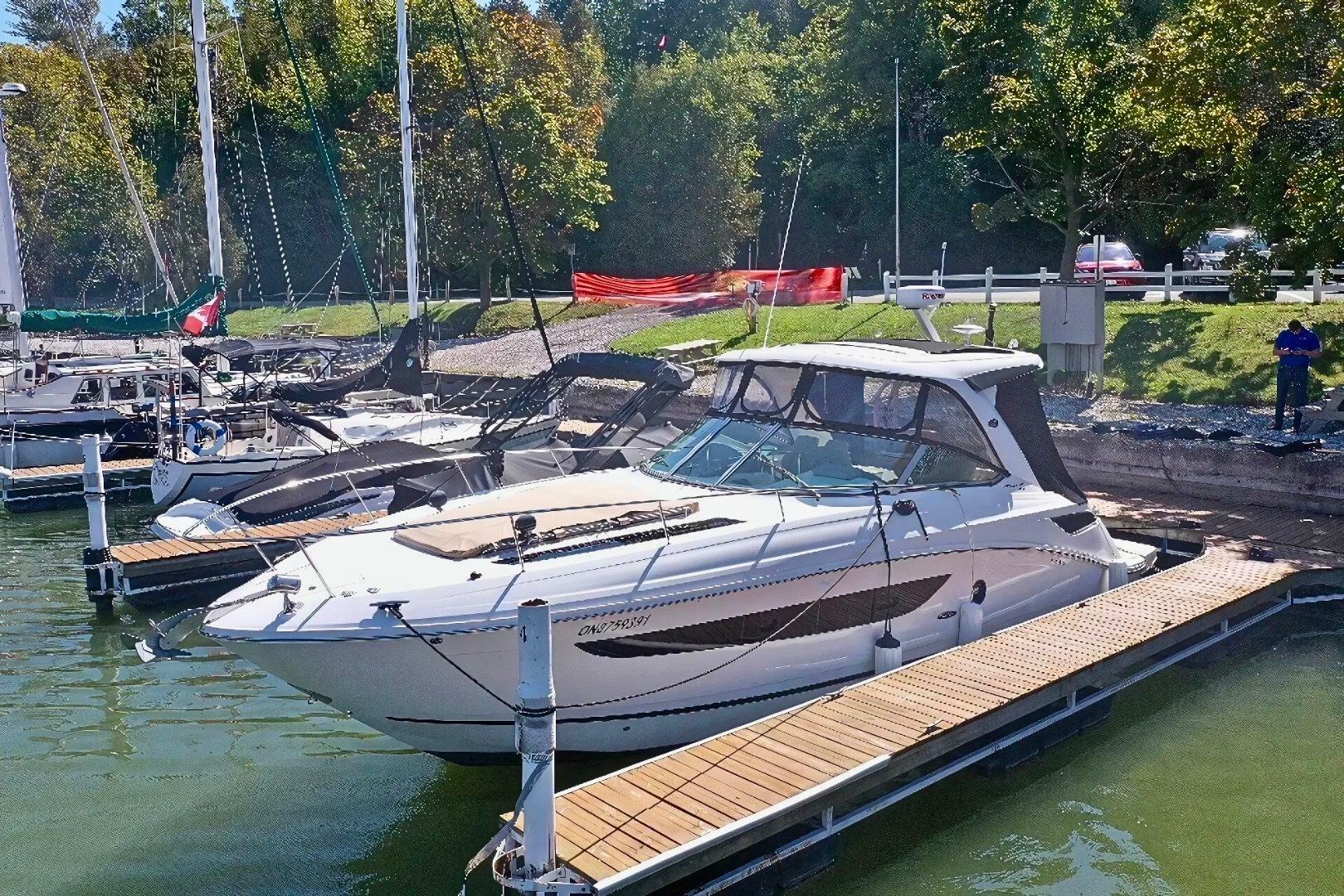 2016 Sea Ray 350 Sundancer