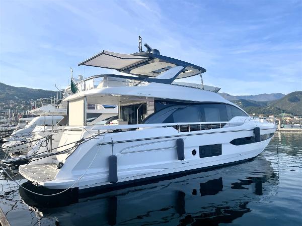 2024 Azimut 78 FLY
