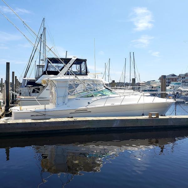 2004 Wellcraft 390 Coastal