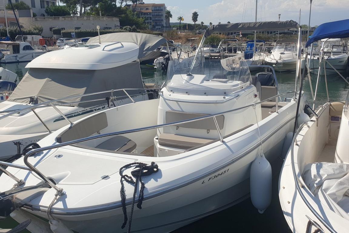 2015 Jeanneau Cap Camarat 7.5 CC SÉRIE 2