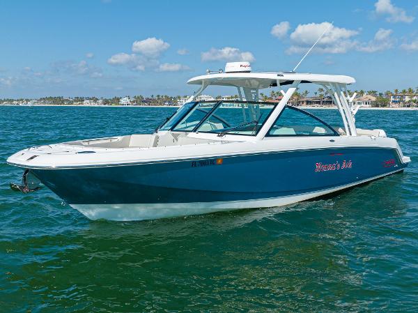 Boston Whaler 320 Vantage
