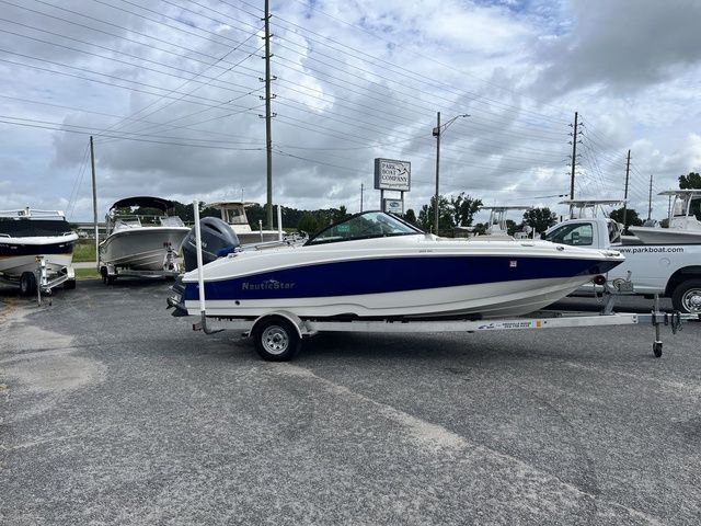 NauticStar 203 DC