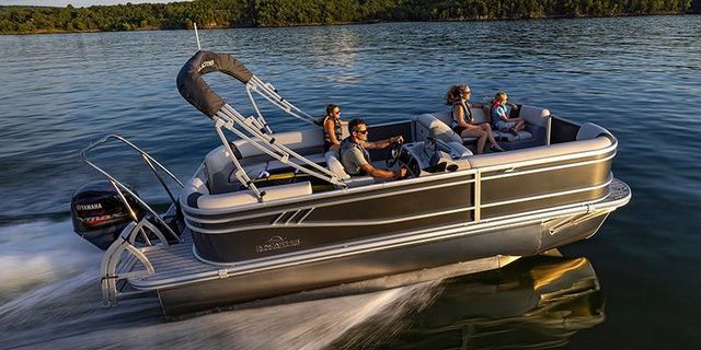 2025 SunCatcher Select 320RCX W/Yamaha 115 "SHO"