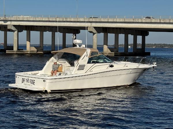 1997 Sea Ray 370 Express Cruiser