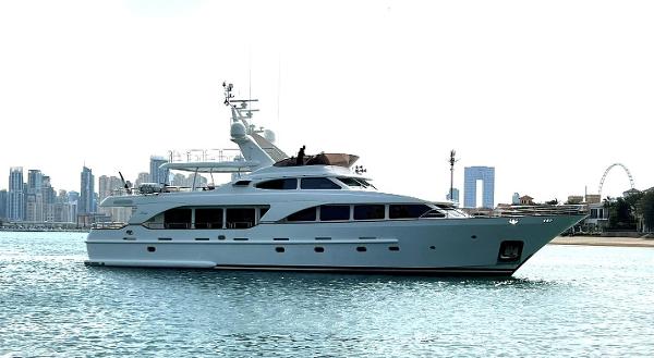 2008 Benetti 100