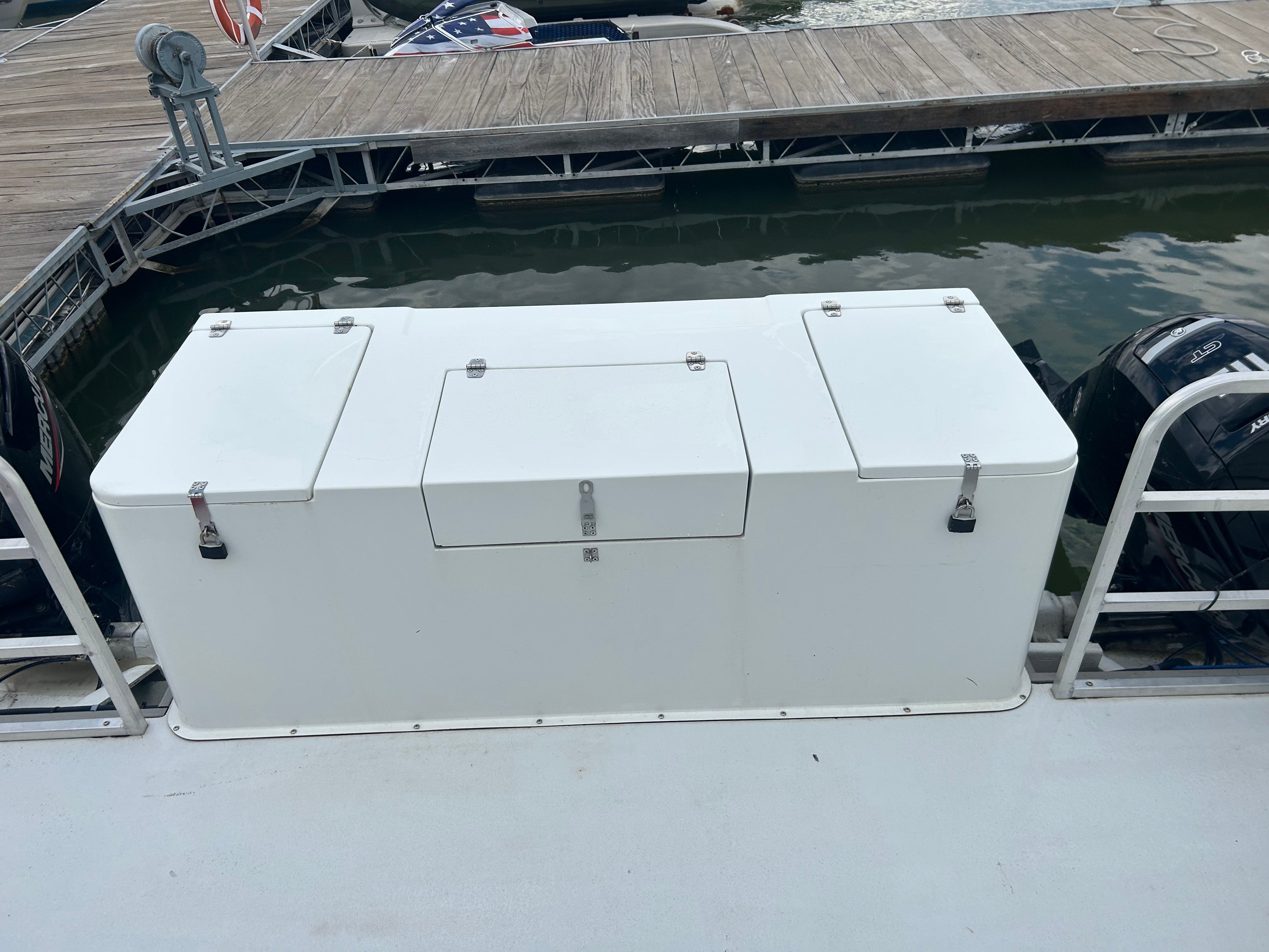 2021 Catamaran Cruisers Custom Tour Boat