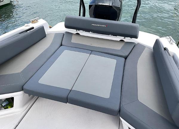 2022 Axopar 22 T-Top
