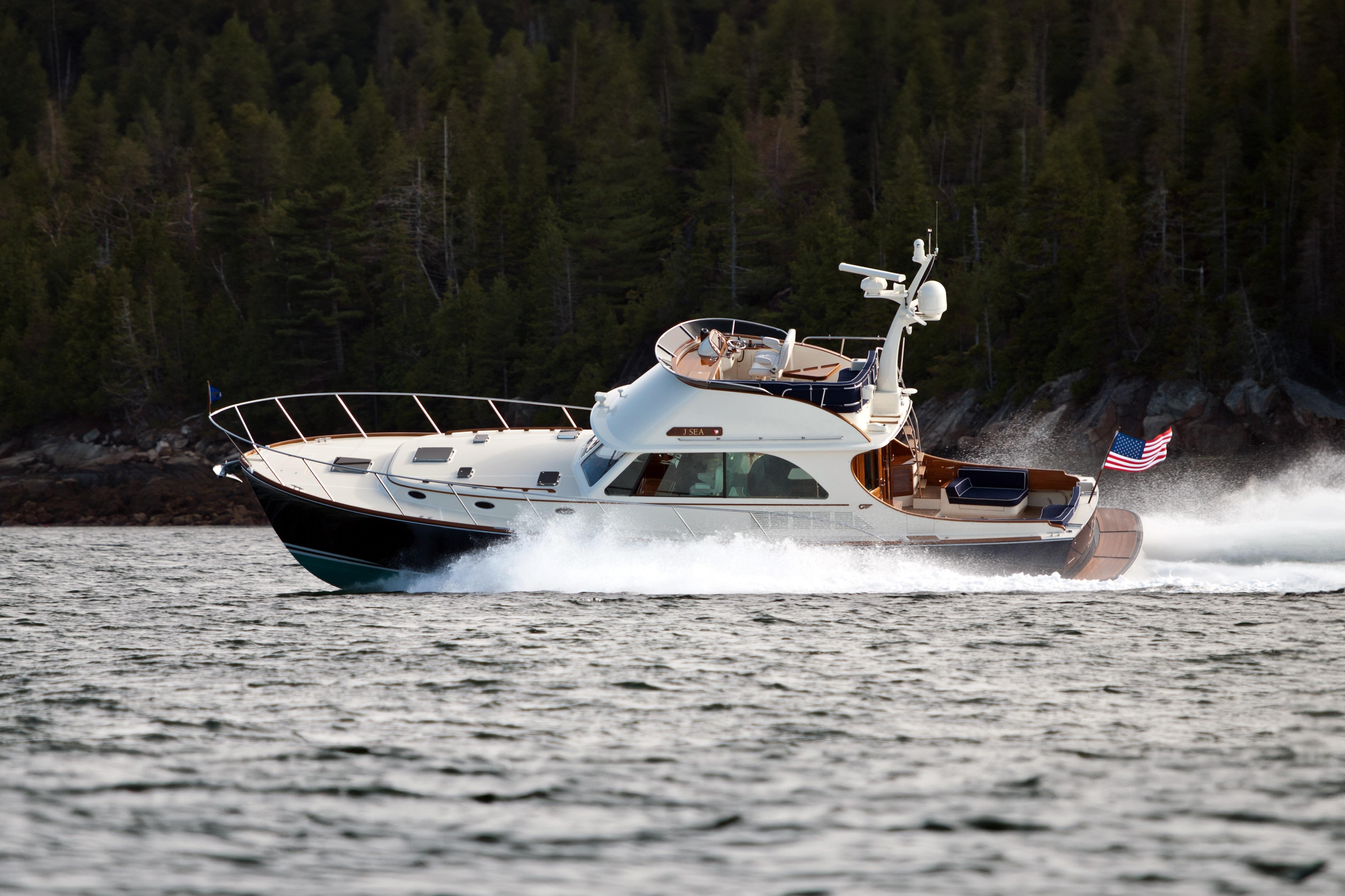 2013 Hinckley Talaria 48 Flybridge