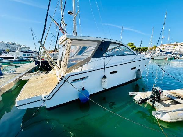 2012 Sealine SC35