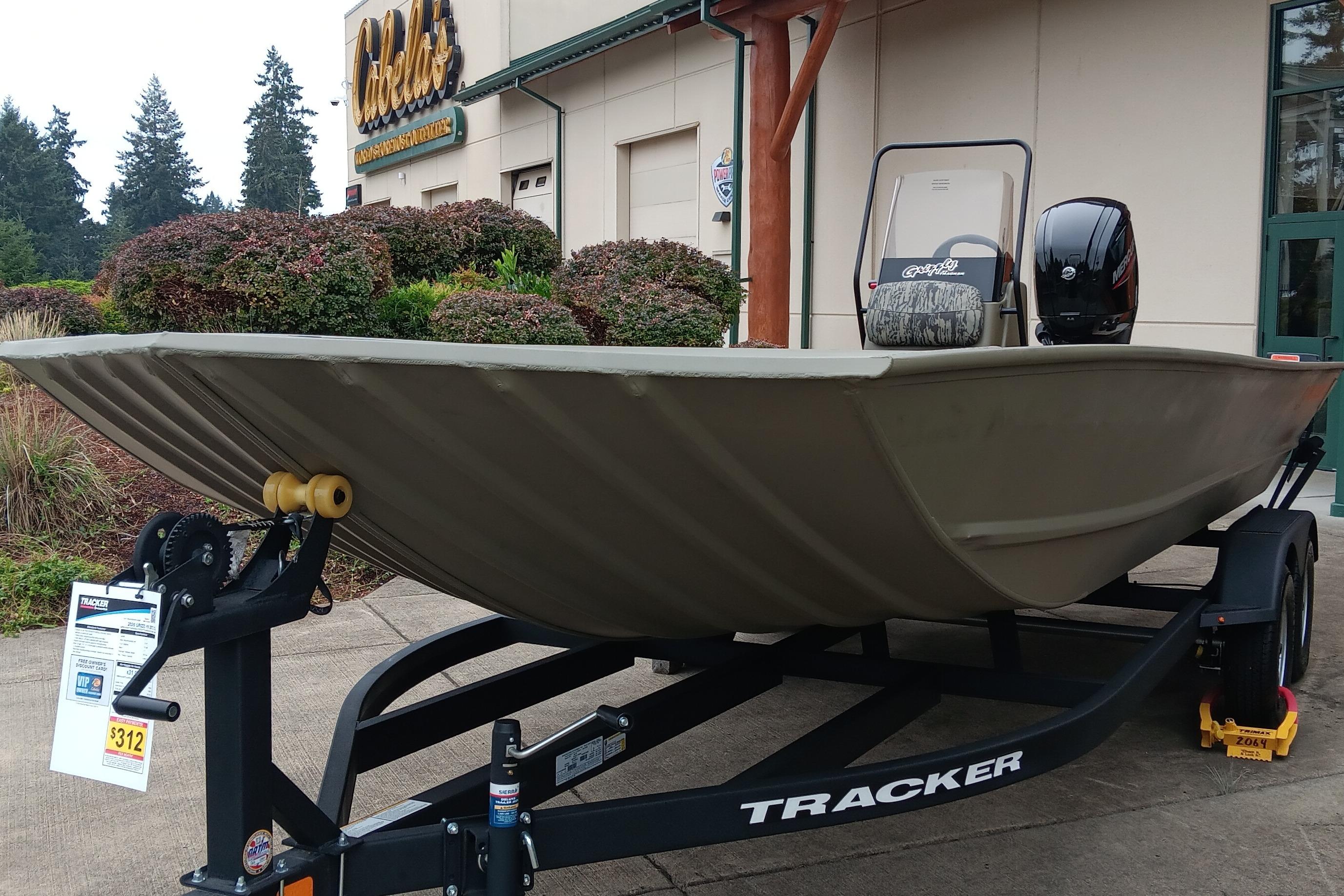 2026 Tracker Grizzly 2072 CC