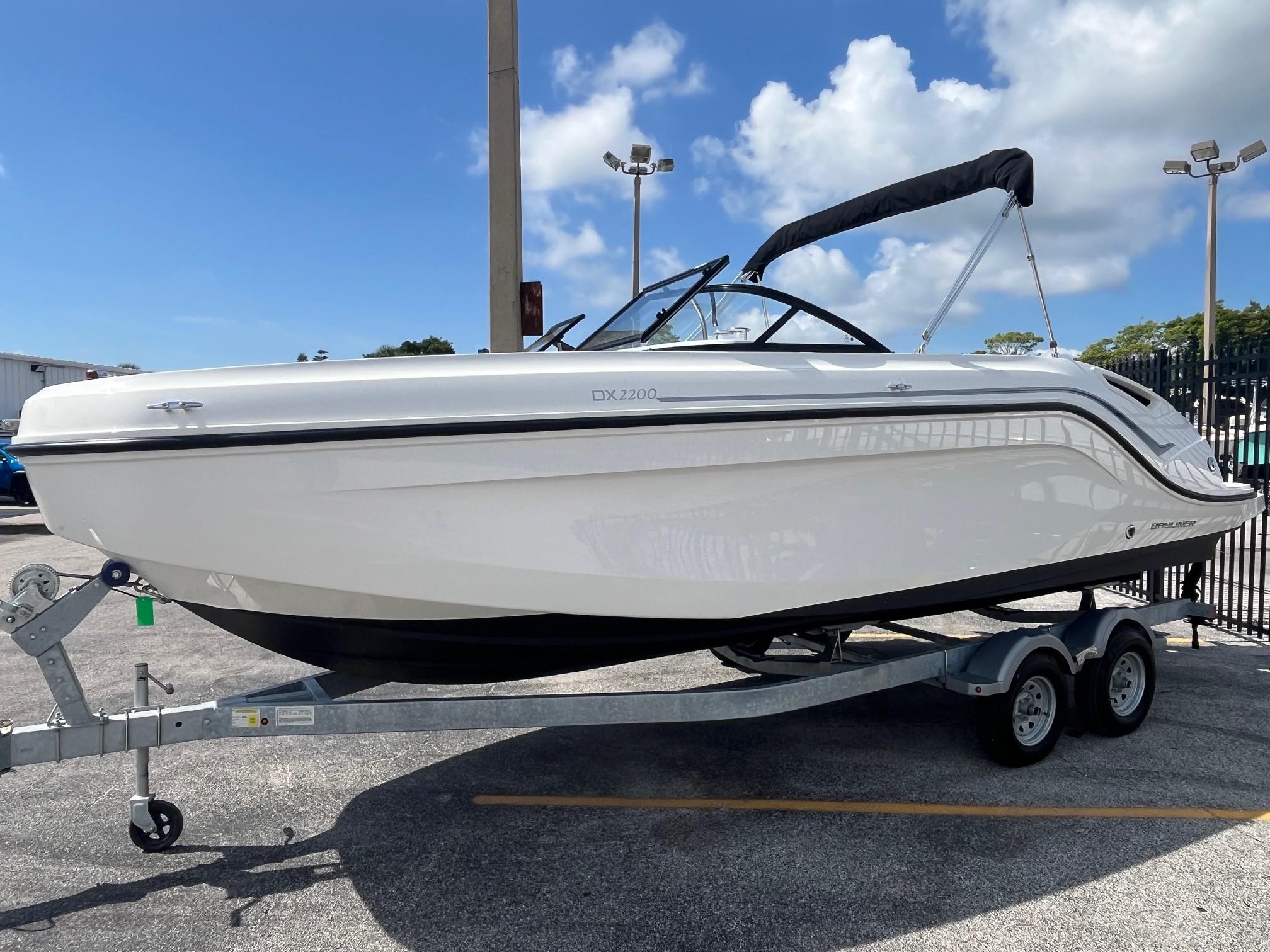 2022 Bayliner DX 2200