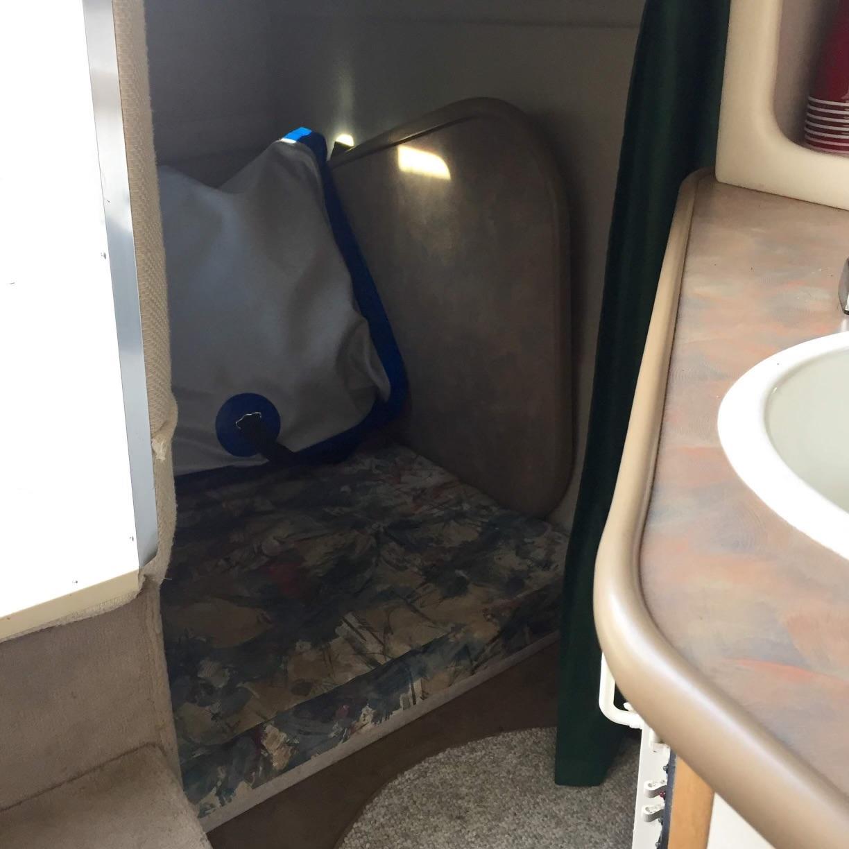 1998 Chaparral 240 SIGNATURE