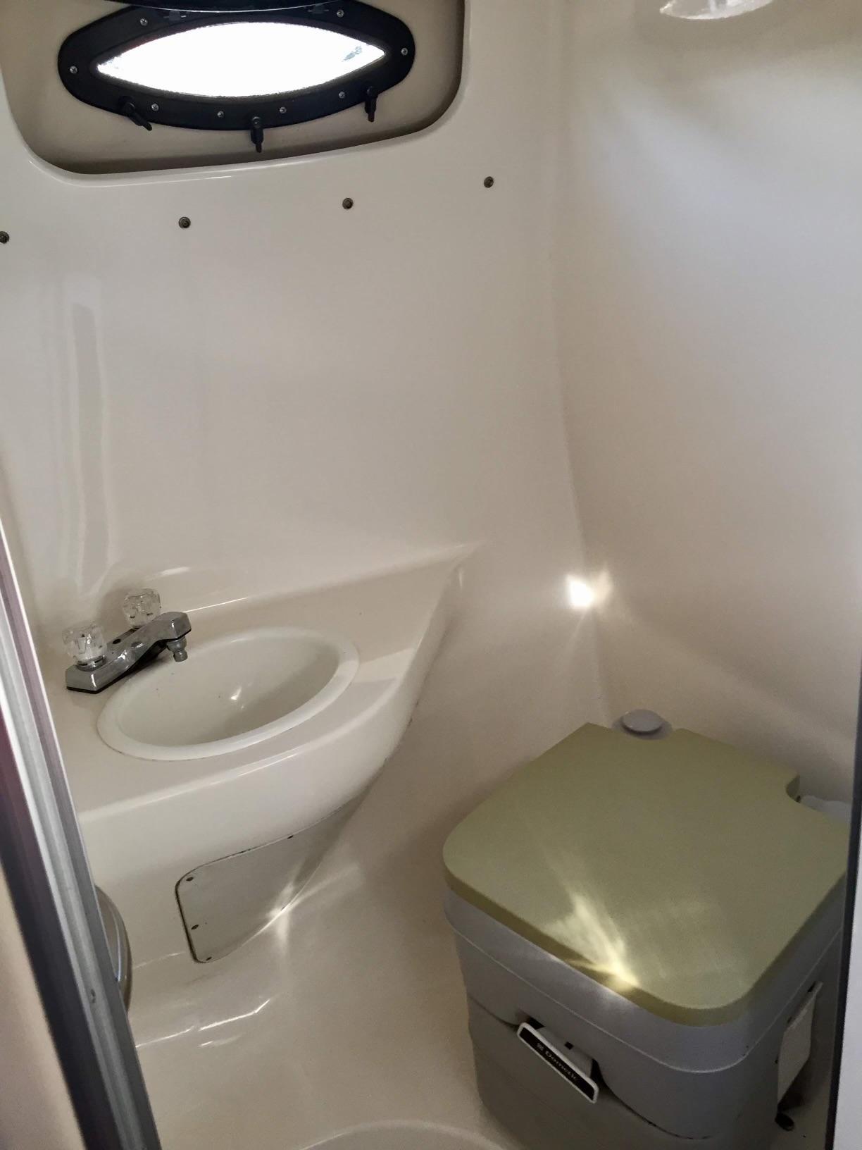 1998 Chaparral 240 SIGNATURE