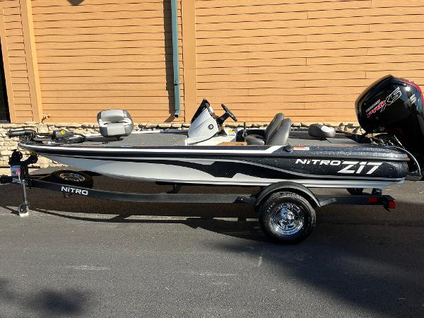 2025 Nitro Z17