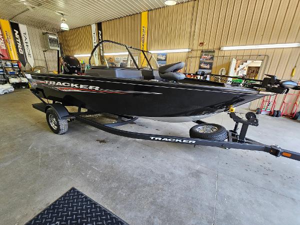 2025 Tracker Pro Guide V-175 WT