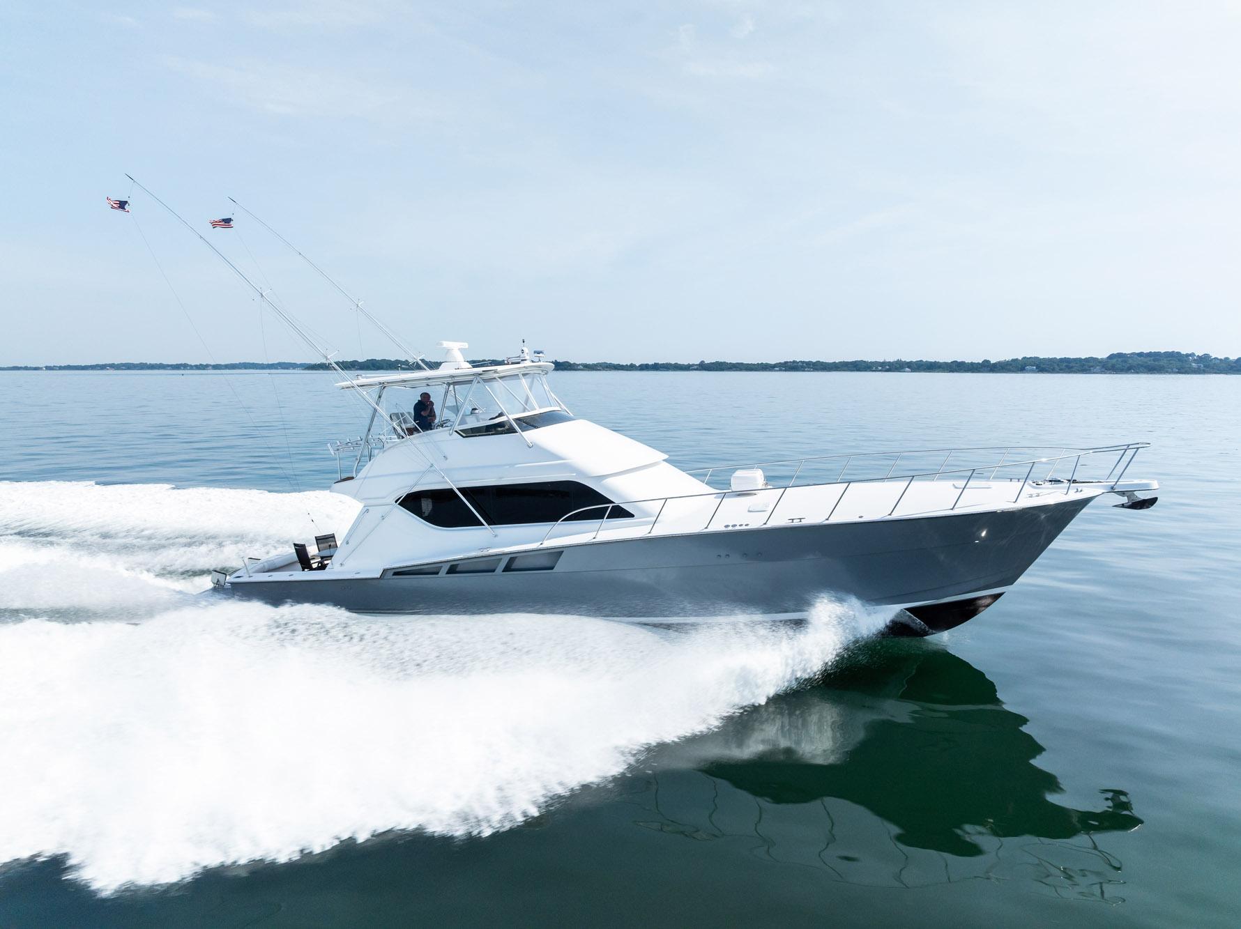 1999 Hatteras 60 Convertible