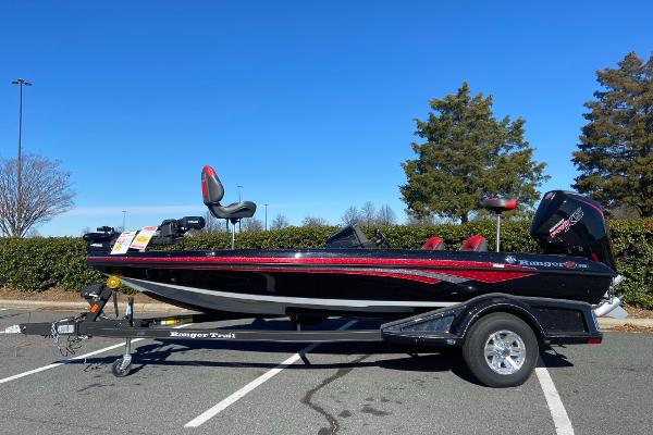 Ranger Z518 Ranger Cup Equipped 2024 Ranger Z518 Ranger Cup Equipped boat on trailer in parking lot.