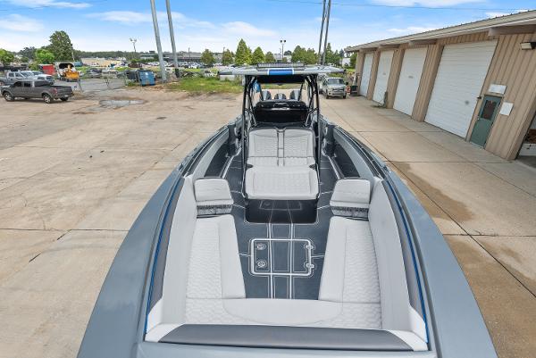 2023 Nor-Tech 390 Sport Center Console